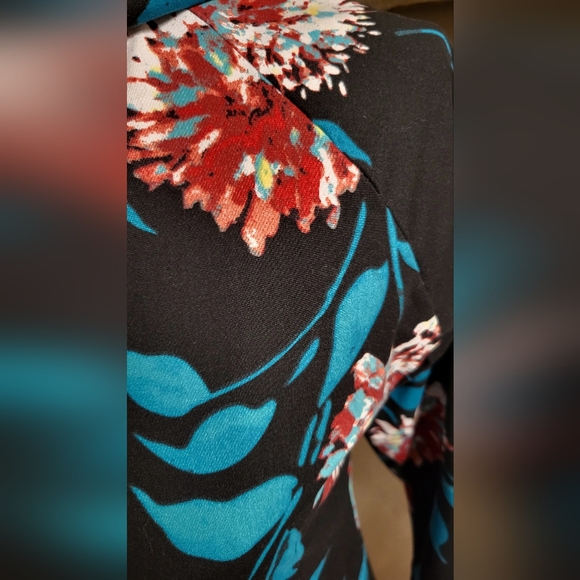 Lildy Super Soft Hoodie Sweatshirt Black Floral Size Small/Medium Turquoise Red - Picture 5 of 9